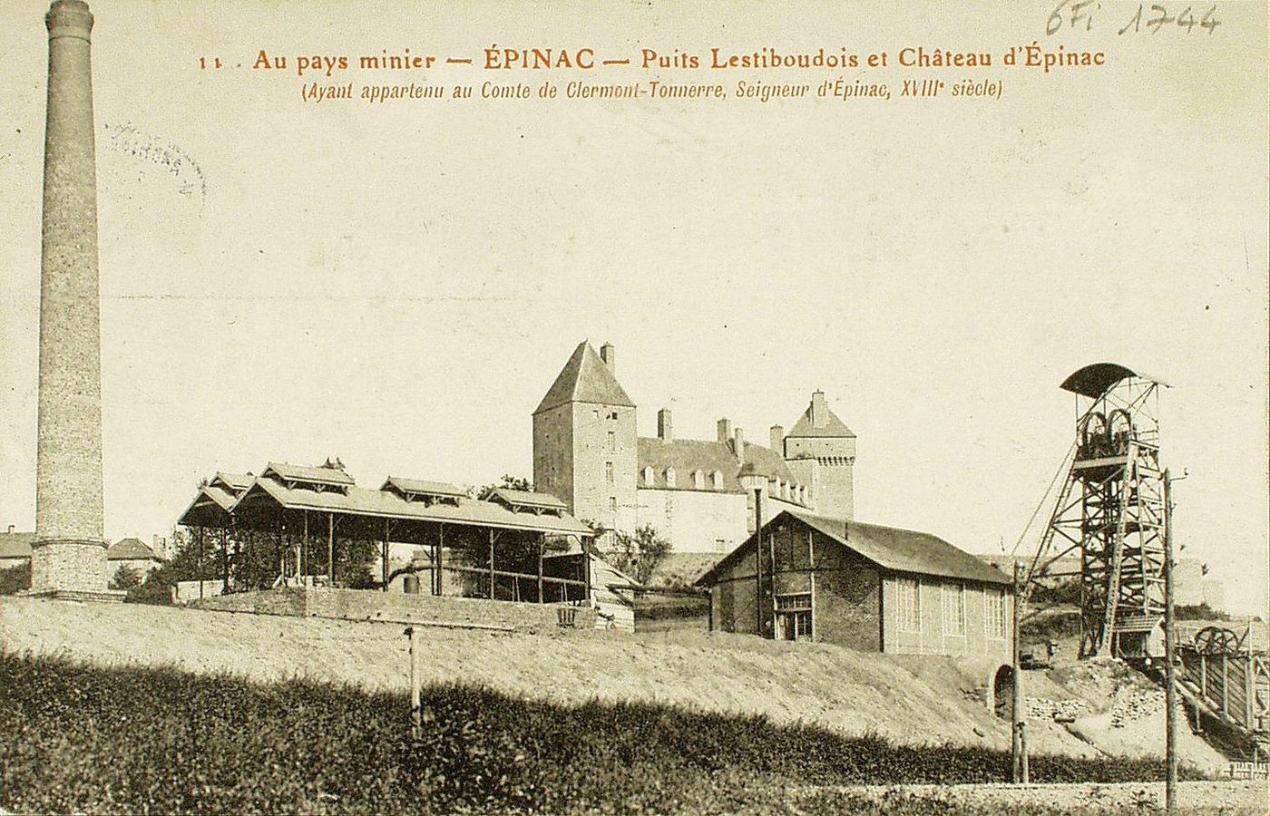 Au pays minier. Epinac. Puits Lestiboudois et château d'Epinac (ayant appartenu au comte de Clermont-Tonnerre, seigneur d'Epinac, XVIIIe s.).