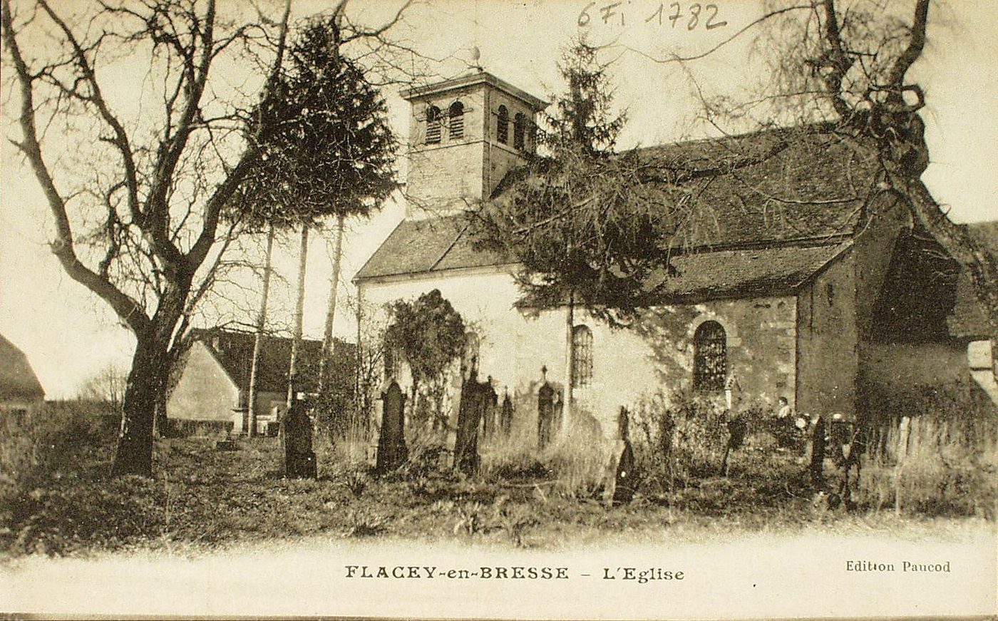 Flacey-en-Bresse. L'église.