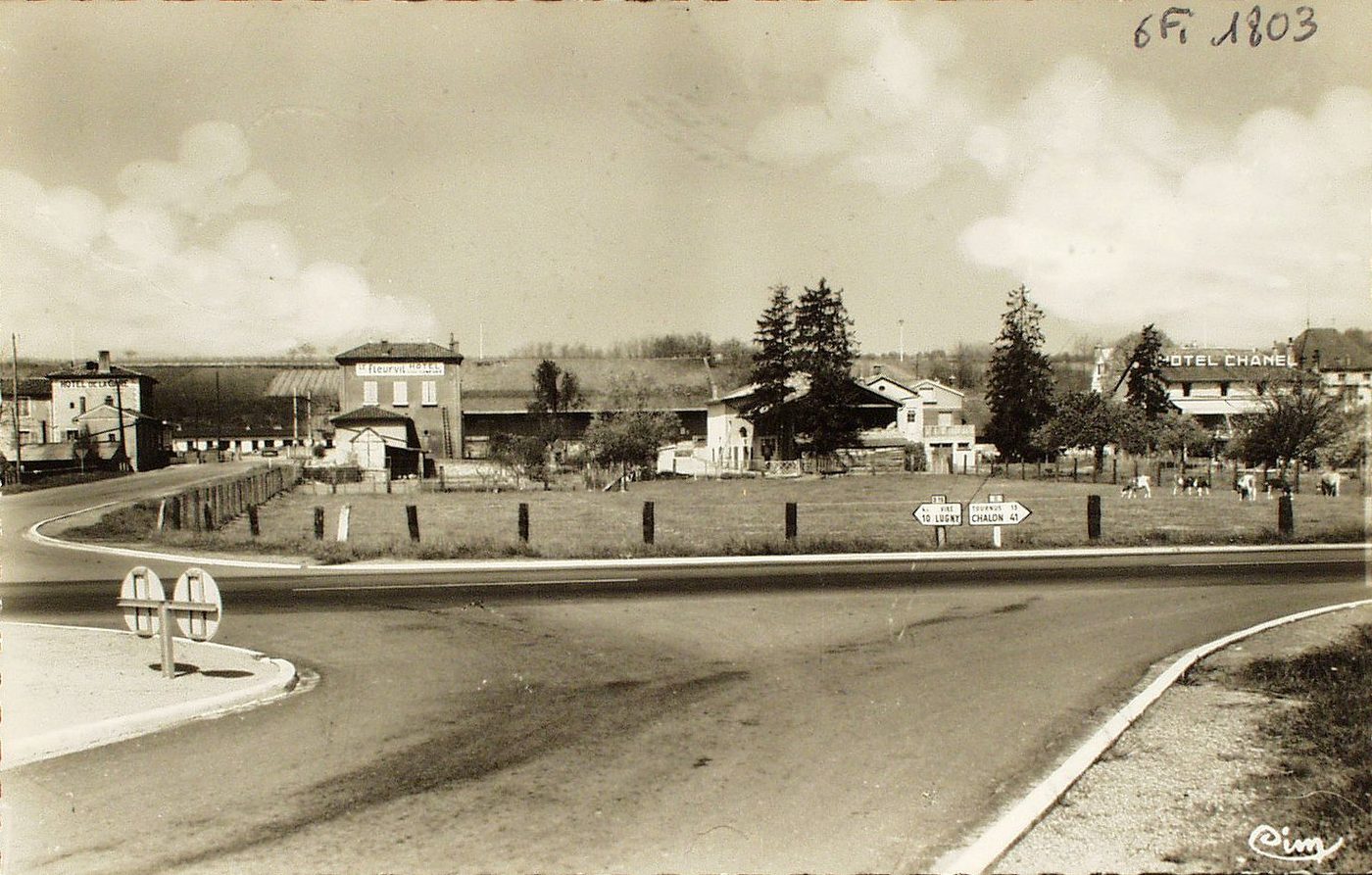Fleurville. Carrefour de Fleurville.