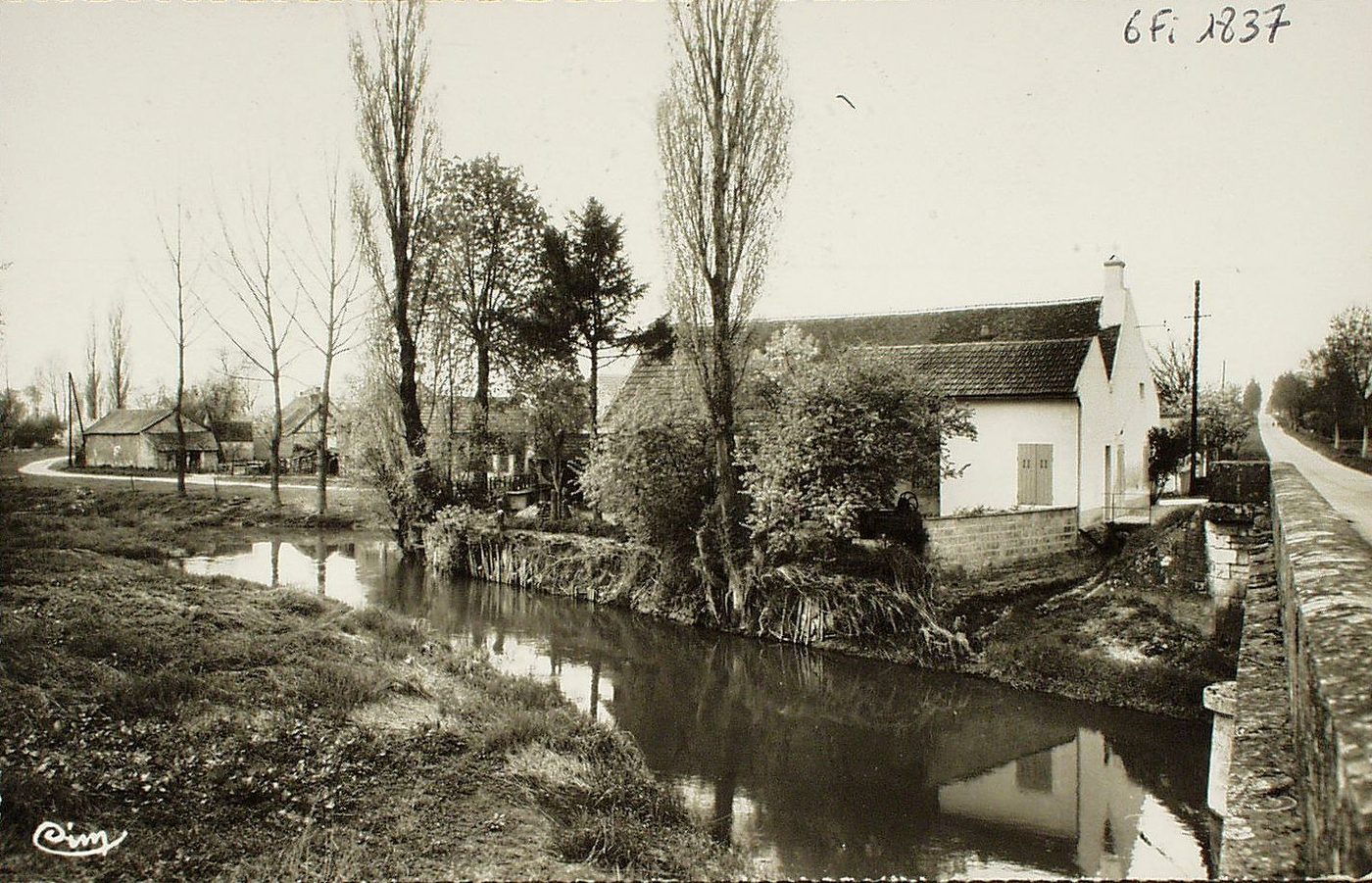 Géanges. Coin de pêche sur la Dheune.