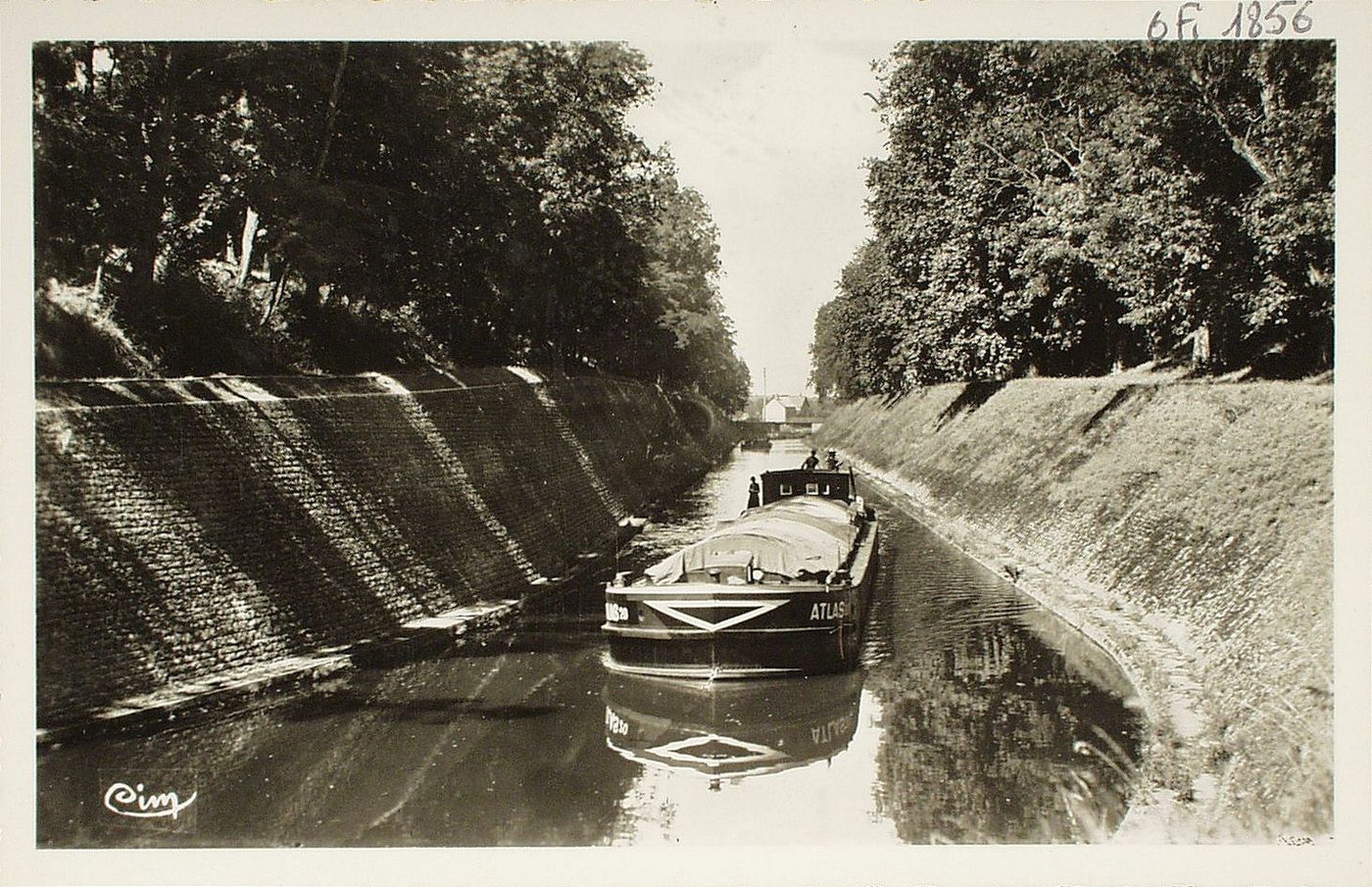 Génélard. La tranchée.