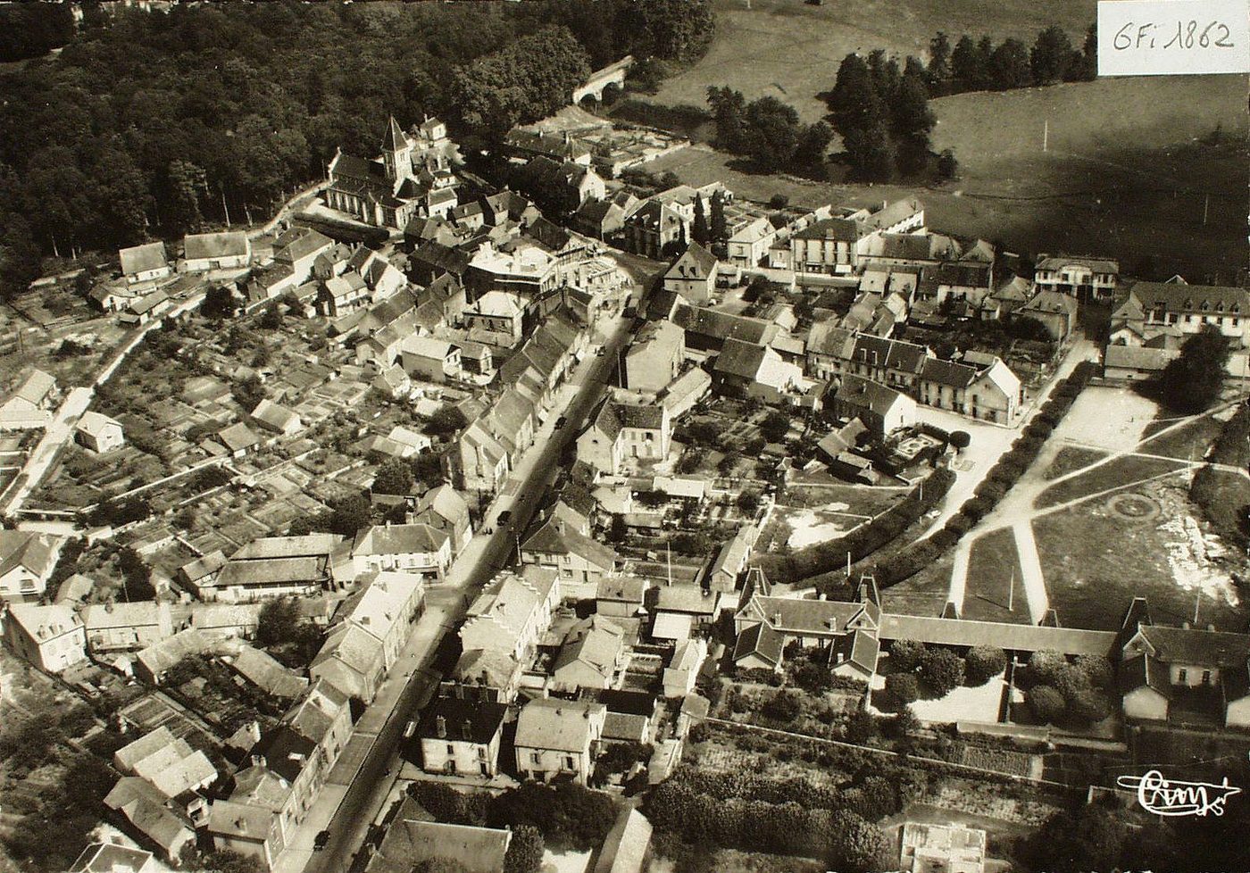 Génélard. Vue aérienne.
