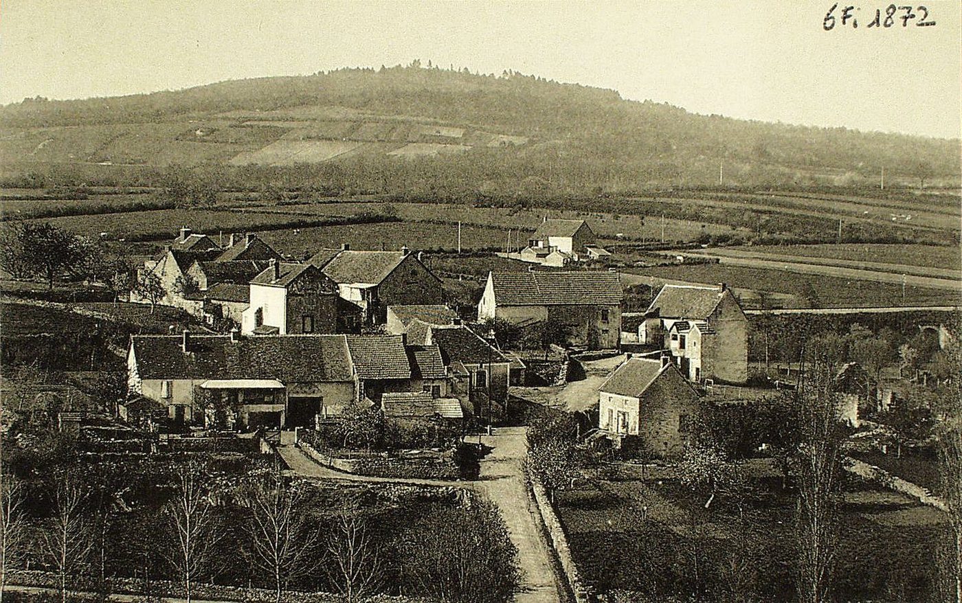 Genouilly. Hameau de Corcenier.