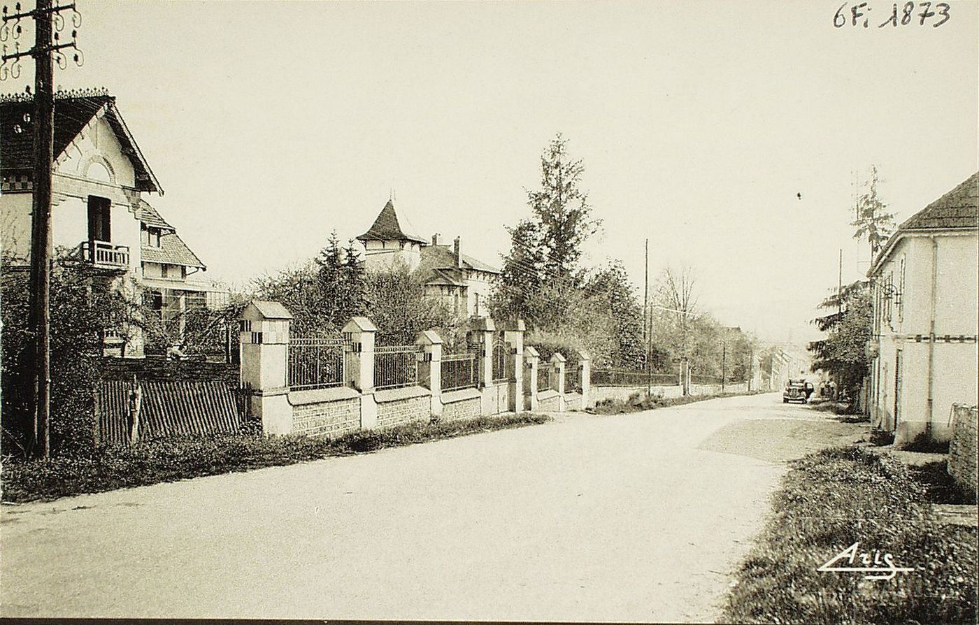 Genouilly. Quartier de la Bretagne.