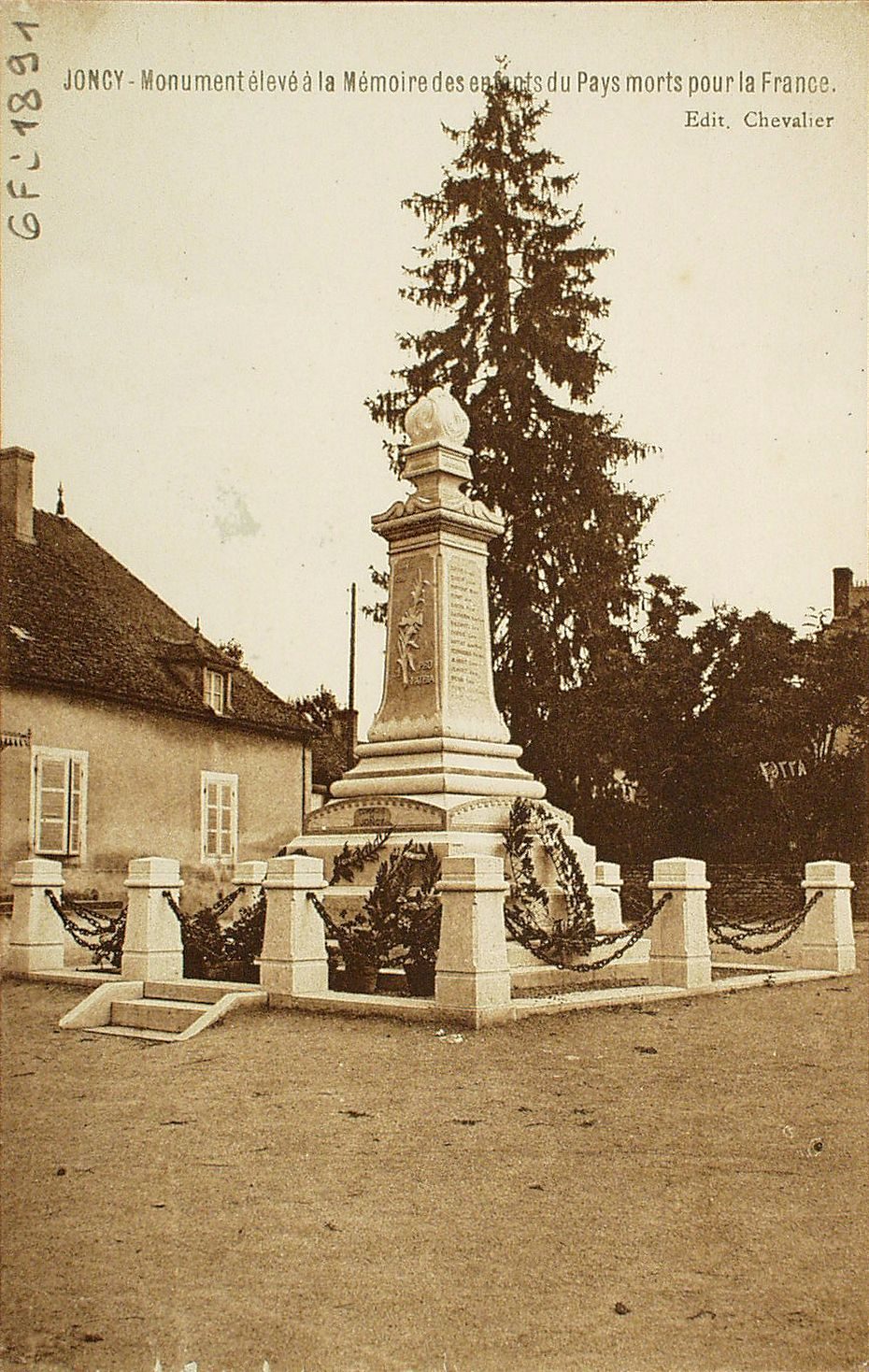Joncy. Monument élévé à la mémoire des enfants du pays morts pour la France.