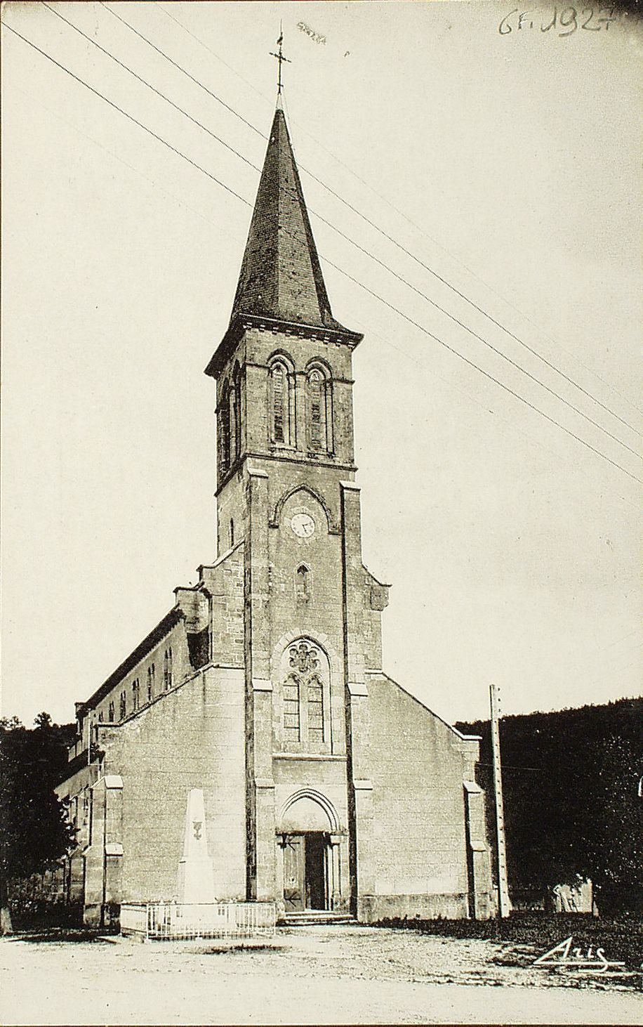 La Grande-Verrière. L'église.