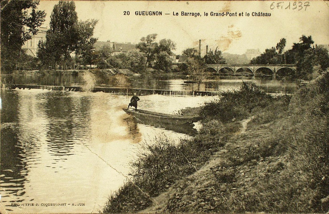 Gueugnon. Le barrage, le grand pont et le château.