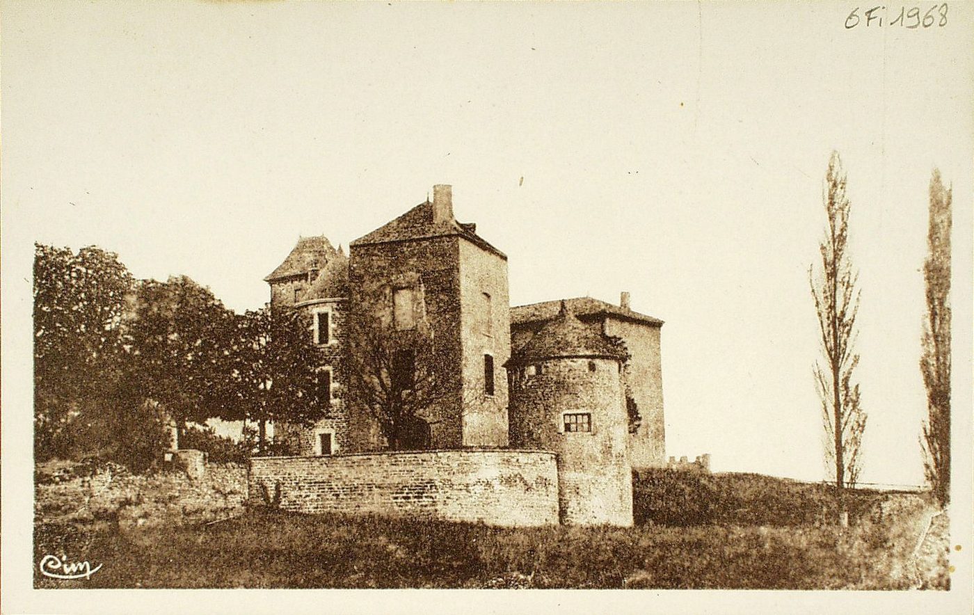 La Bourgogne historique et monumentale. Château féodal de Salornay à Hurigny. Incendié en partie, par les troupes du dauphin d'Auvergne en 1471, il ne tarda pas à être reconstruit. En 1568, un seigneur de Salornay se signala au siège de Mâcon, contre les protestants. Armes des Salornay. "Cinq points de gueules, équipolés à quatre d'or".