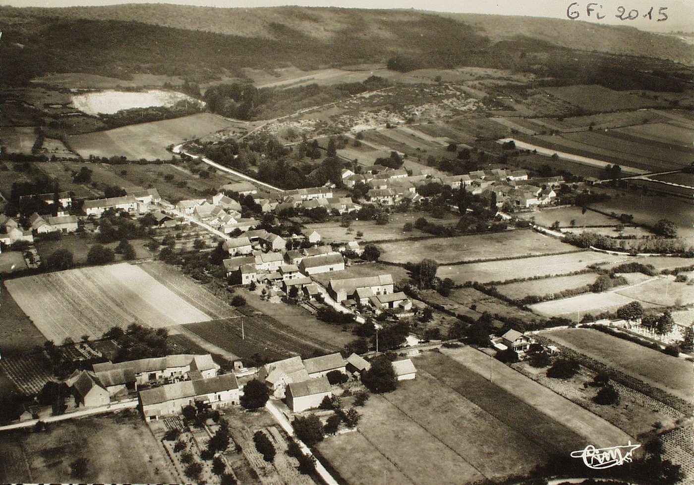 Jugy. Vue panoramique aérienne.