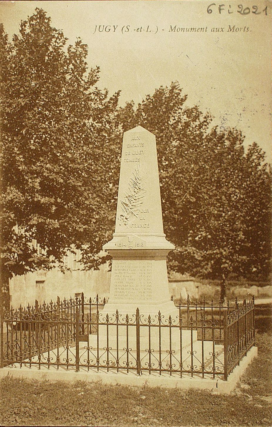 Jugy. Monument aux morts.