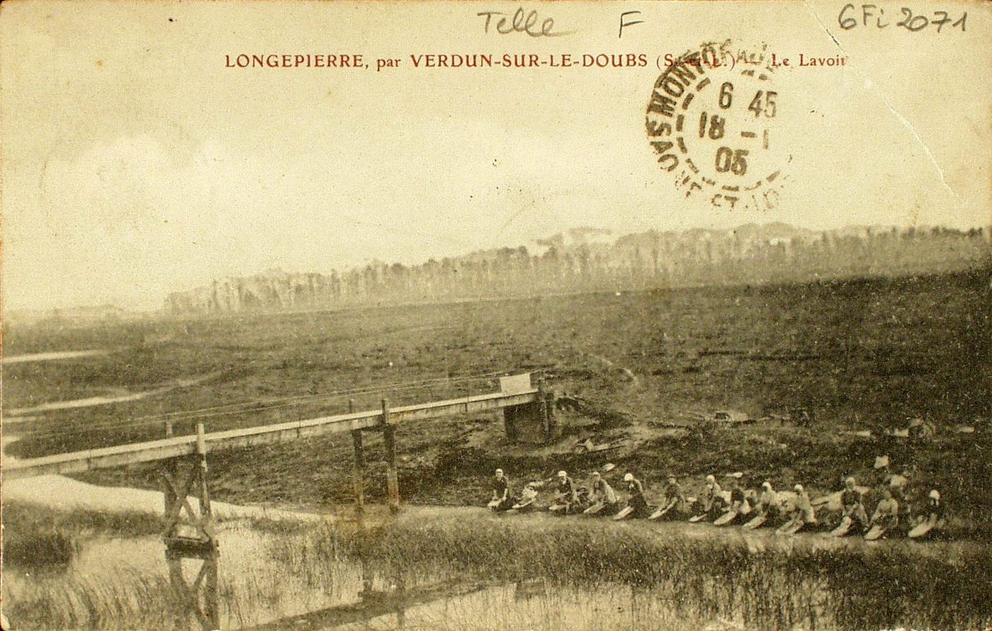 Longepierre, par Verdun-sur-le-Doubs. Le lavoir.