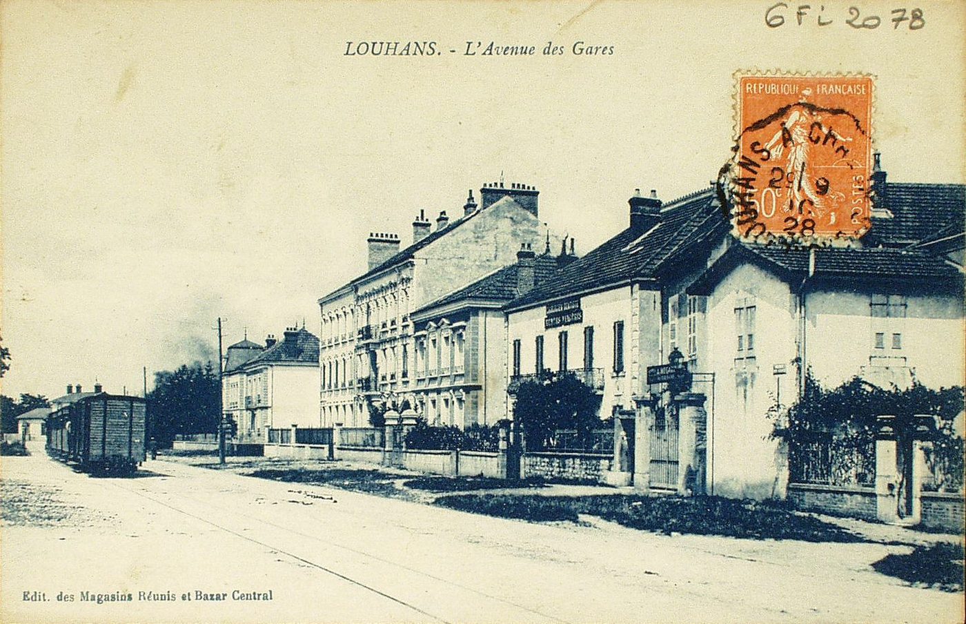 Louhans. L'avenue des gares.
