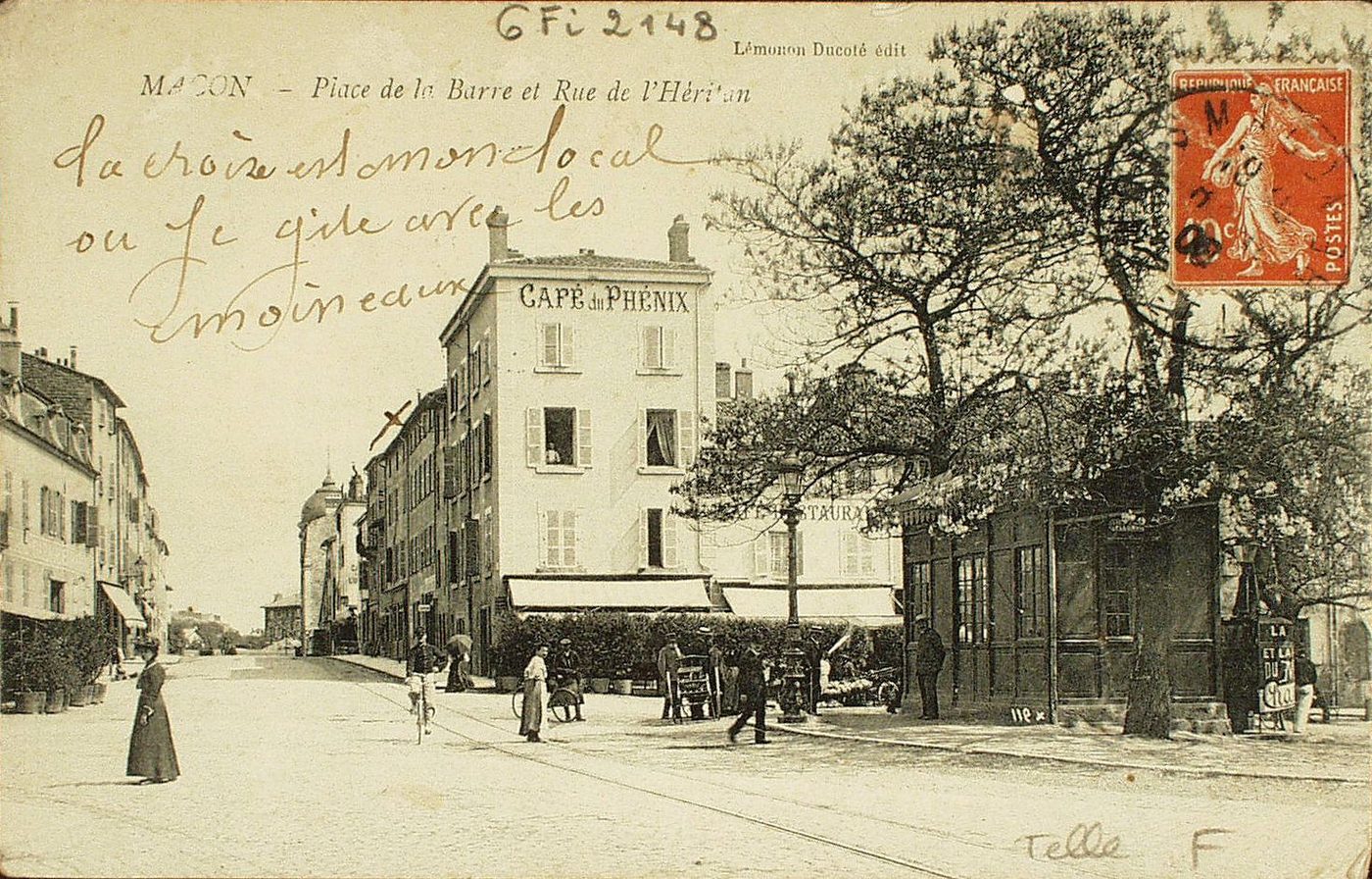Mâcon. Place de la Barre et rue de l'Héritan.