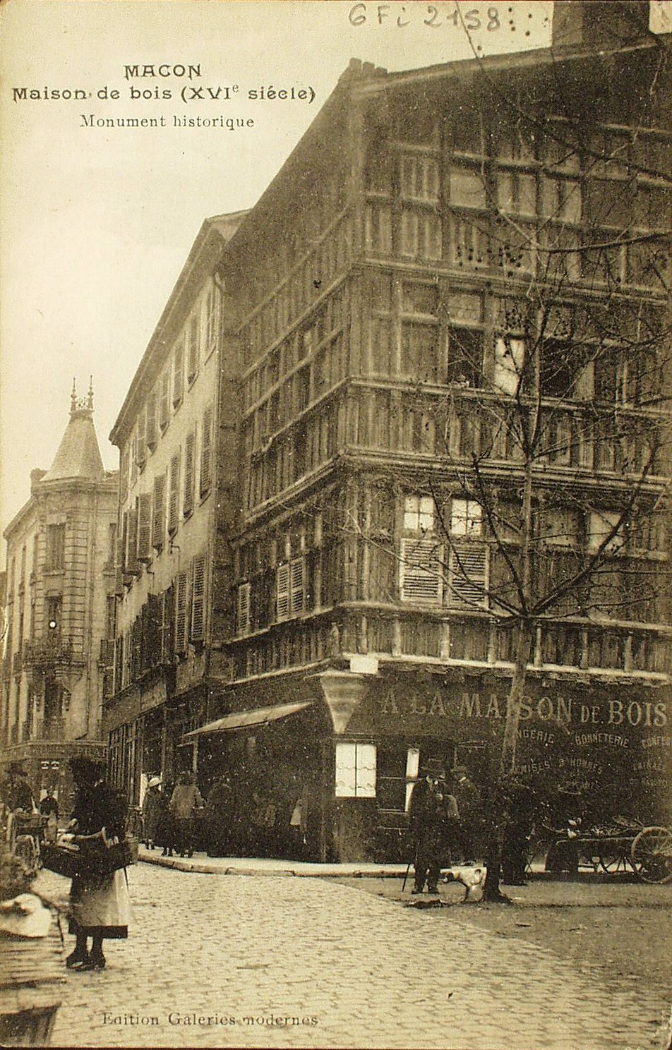 Mâcon. Maison de Bois (XVIe s.). Monument historique.