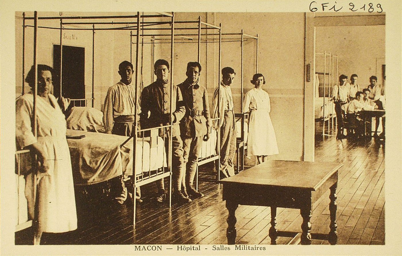 Mâcon. Hôpital. Salles militaires.