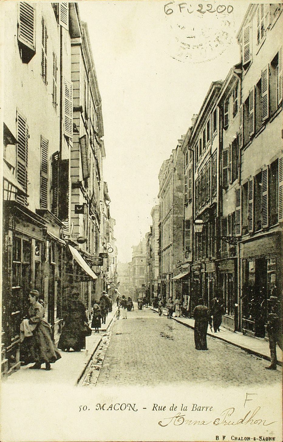 Mâcon. Rue de la Barre.