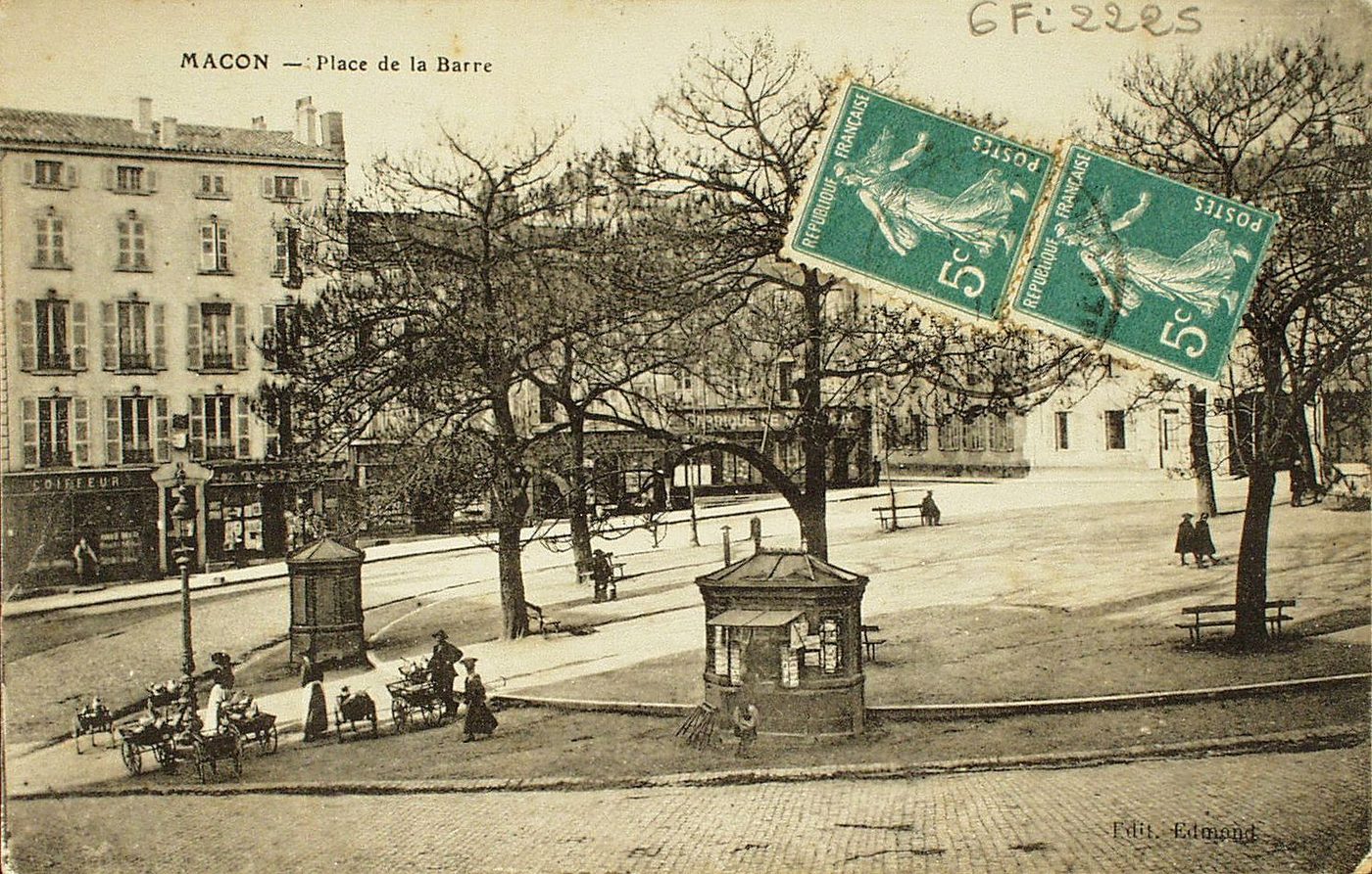 Mâcon. Place de la Barre.