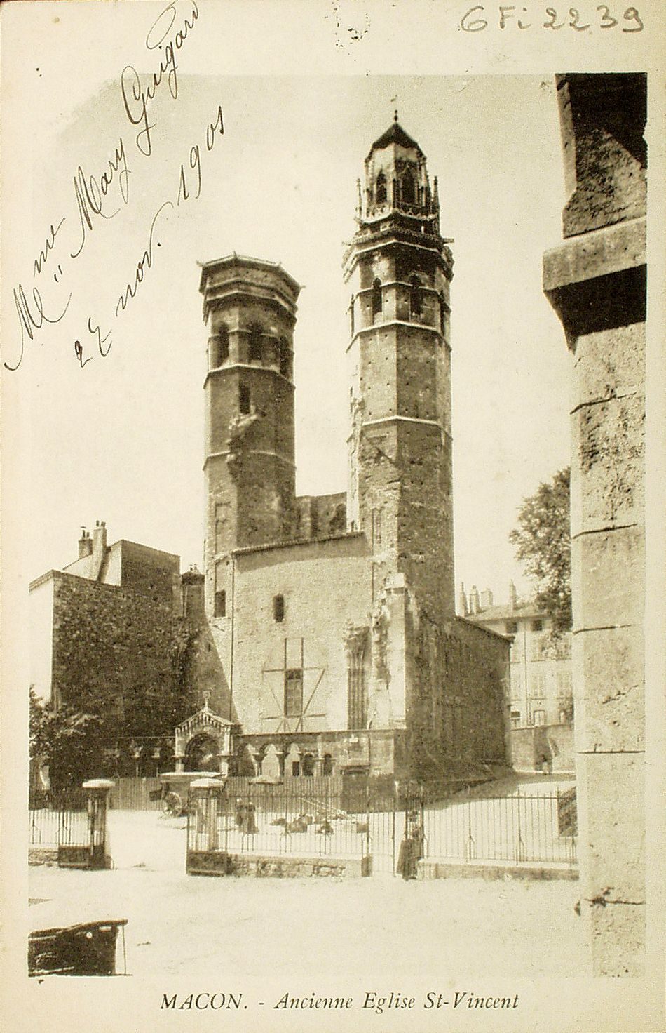 Mâcon. Ancienne église Saint-Vincent.