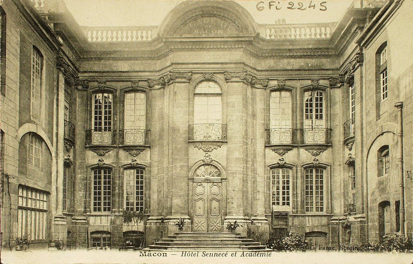 Mâcon. Hôtel Sennecé et Académie.