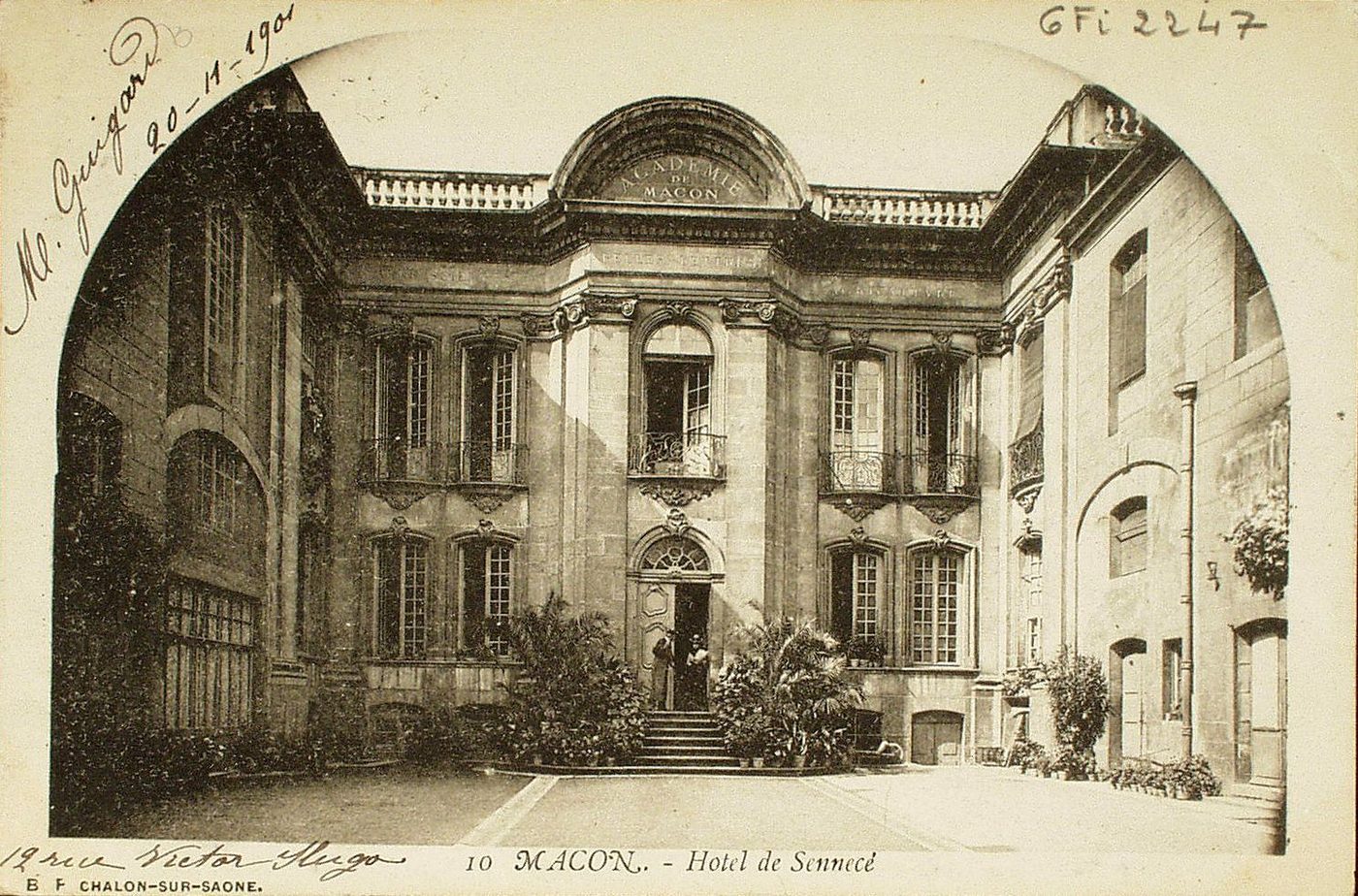 Mâcon. Hôtel de Sennecé.