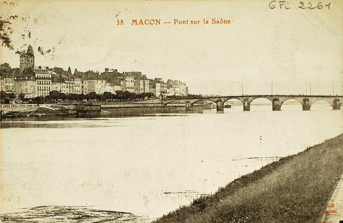 Mâcon. Pont sur la Saône.