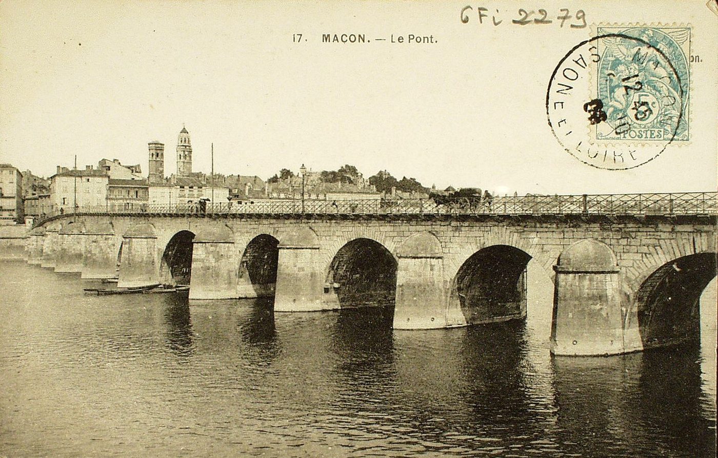 Mâcon. Le pont.
