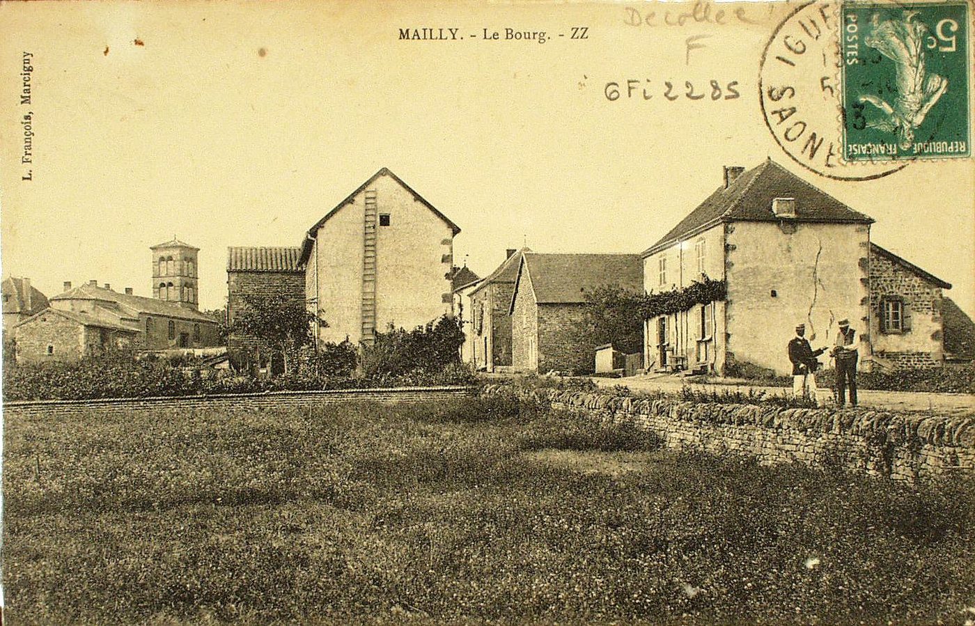 Mailly. Le bourg.