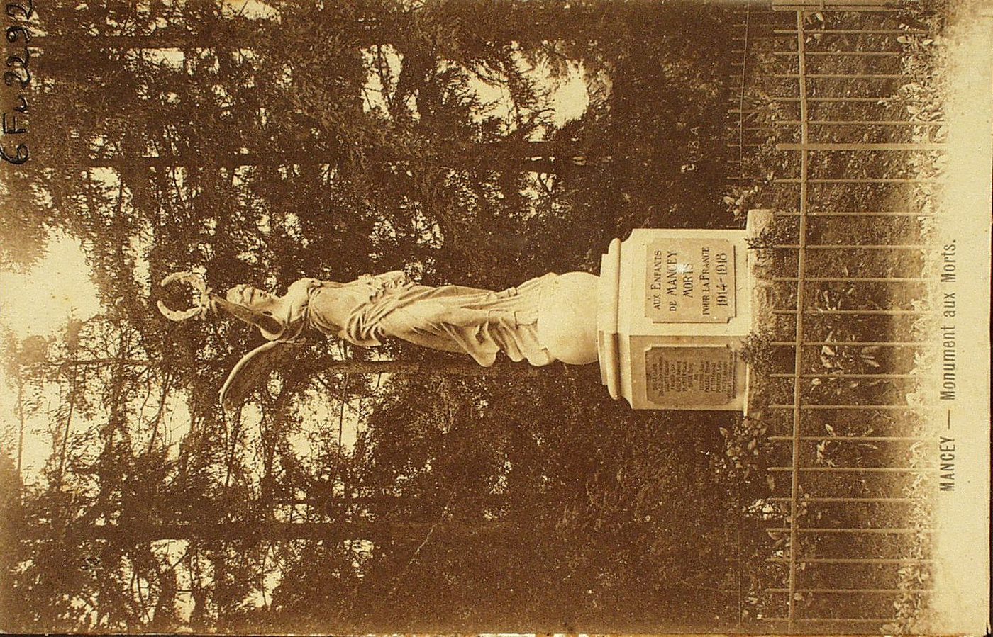 Mancey. Monument aux morts.