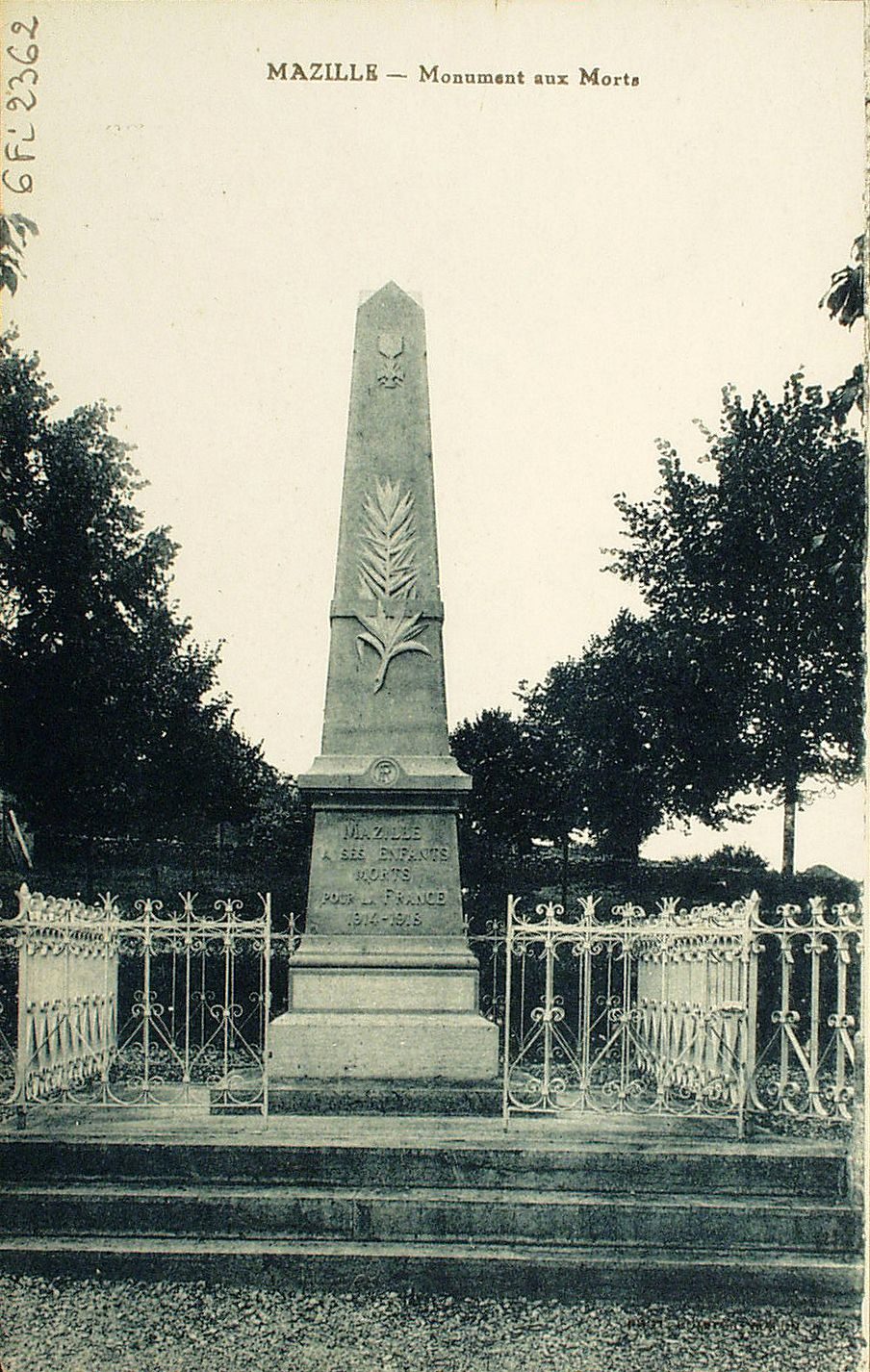Mazille. Monument aux morts.