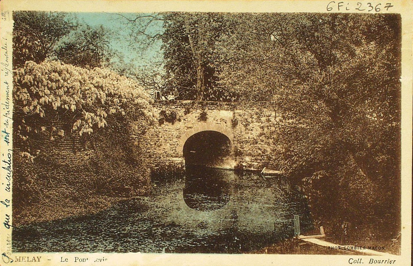 Melay. Le pont-levis.