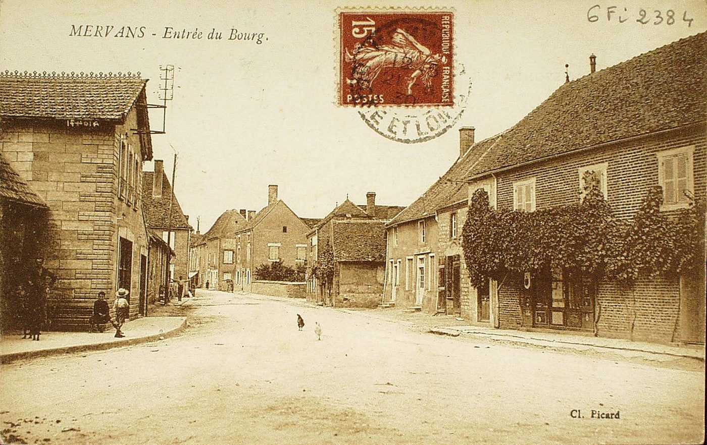 Mervans. Entrée du Bourg.