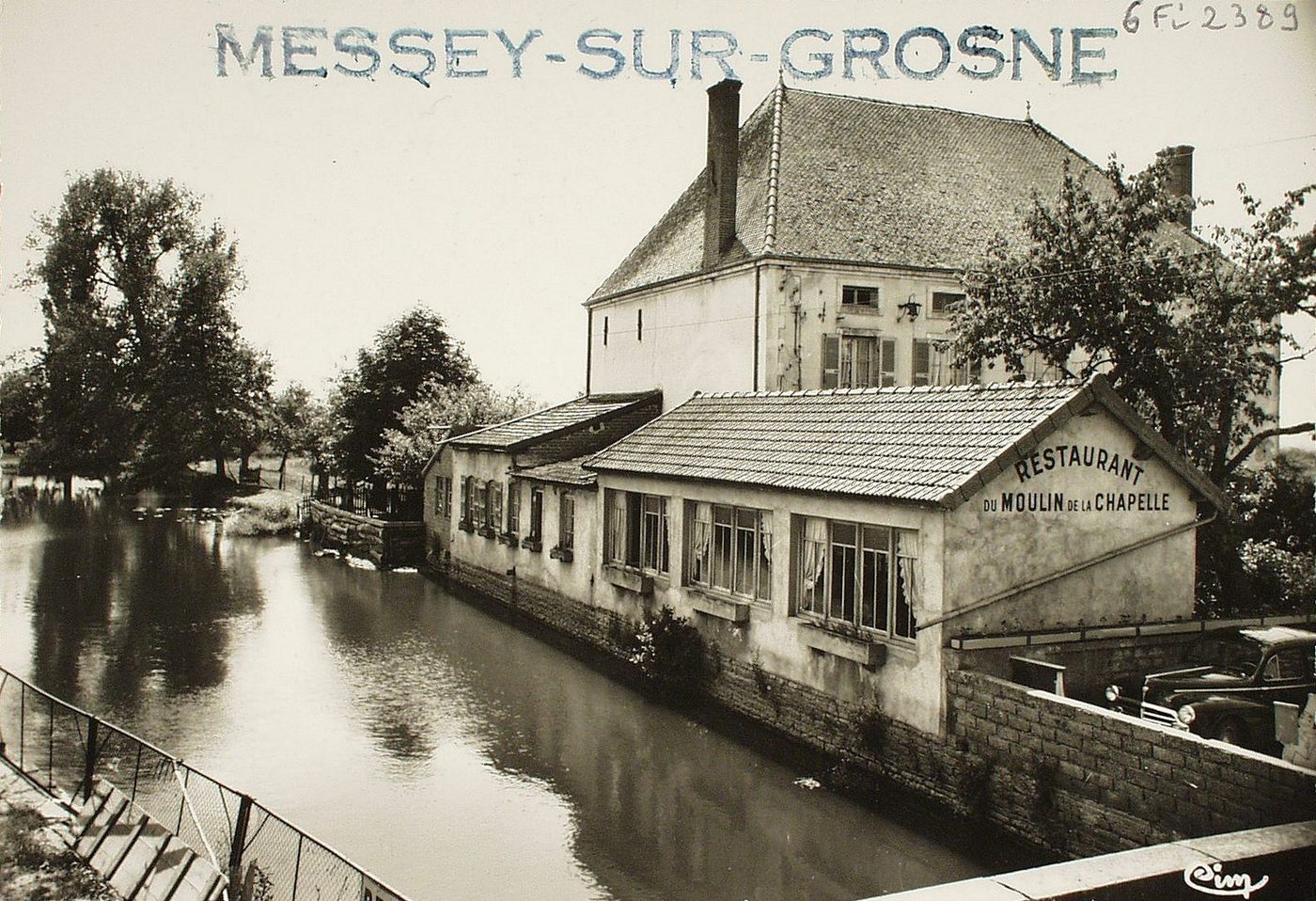 Messey-sur-Grosne. Le restaurant du Moulin de la Chapelle.