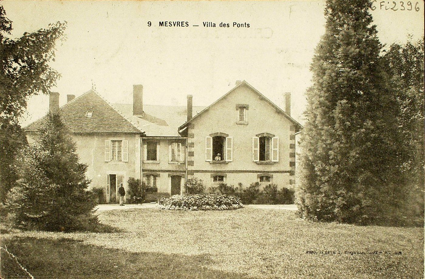 Mesvres. Villa des Ponts.