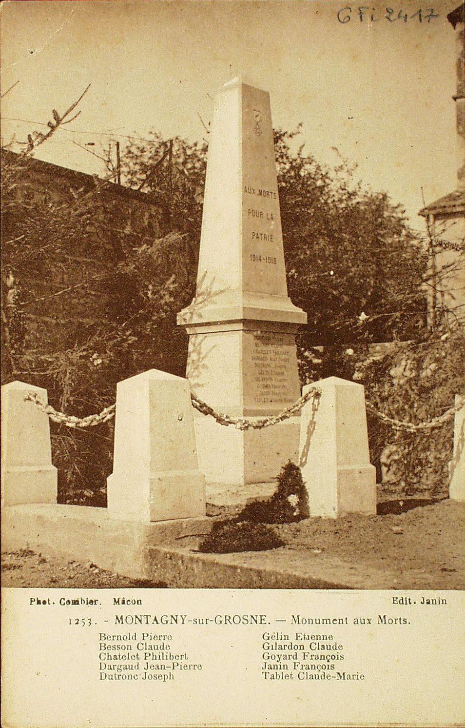 Montagny-sur-Grosne. Monument aux morts.