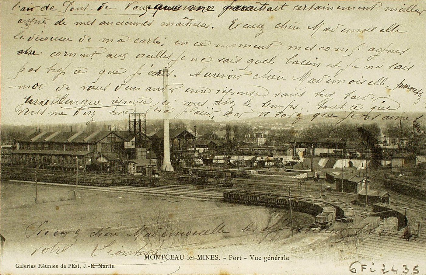 Montceau-les-Mines. Port. Vue générale.