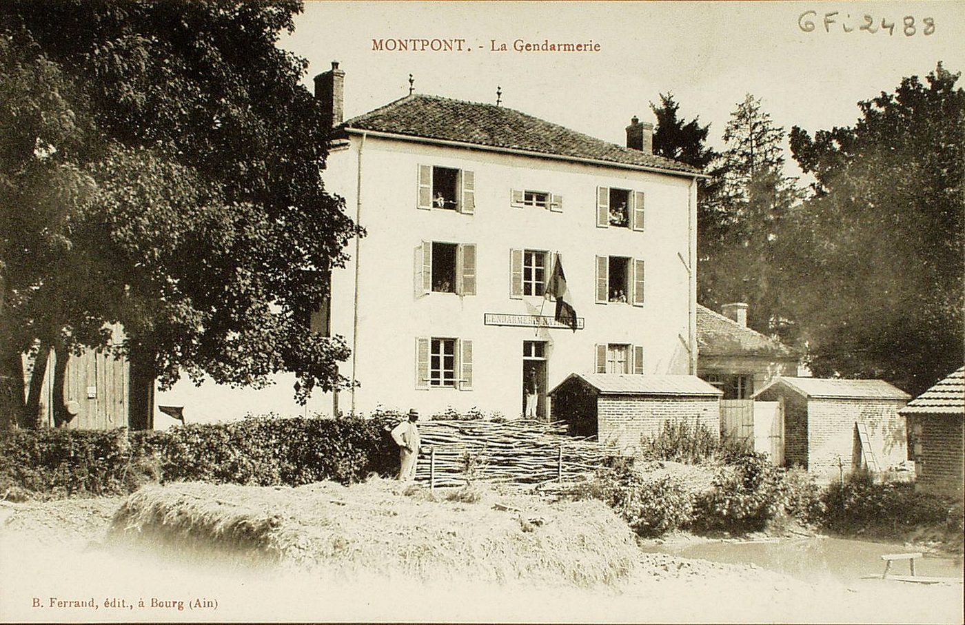 Montpont. La gendarmerie.