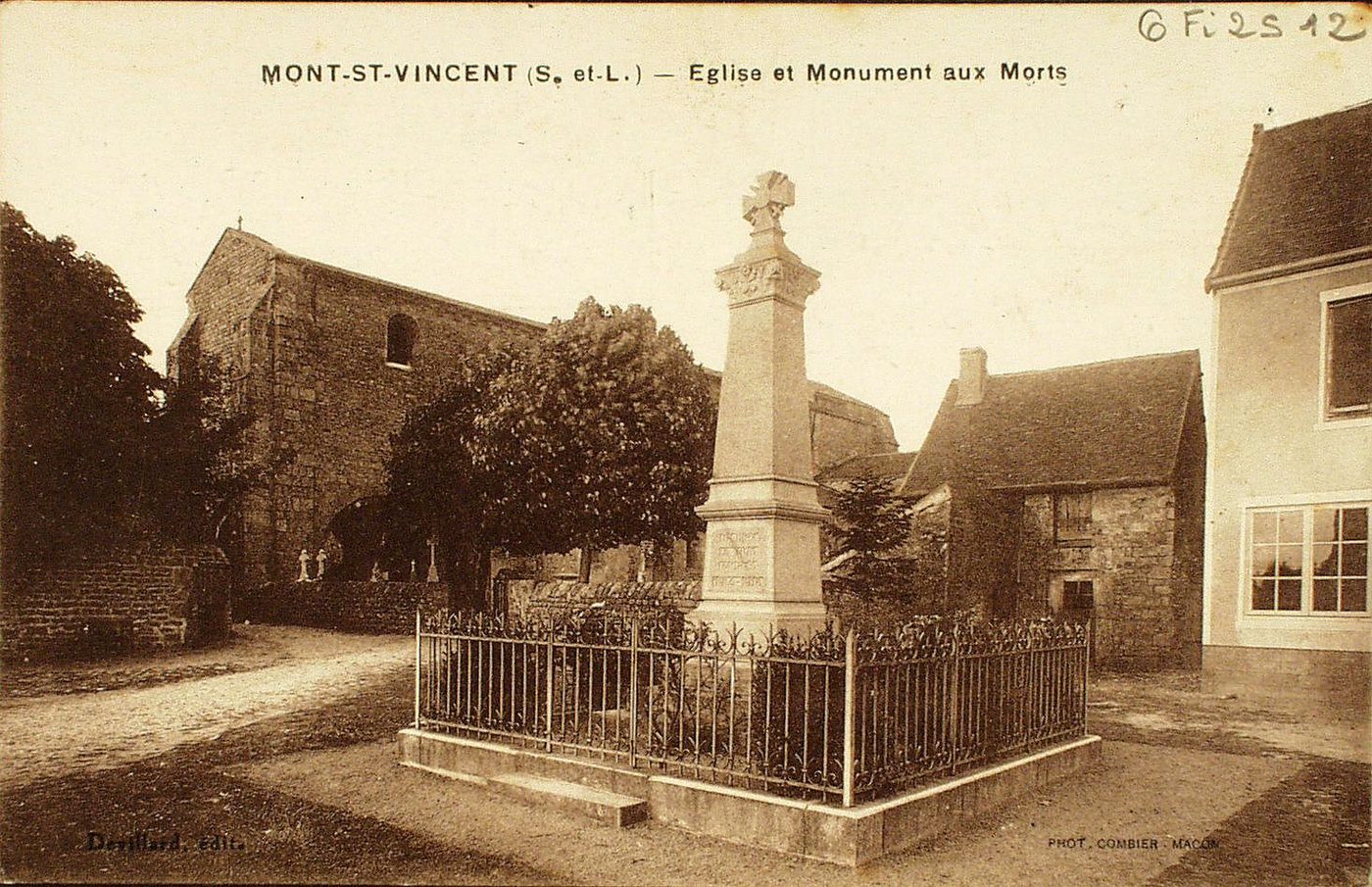 Mont-Saint-Vincent. Eglise et monument aux morts.