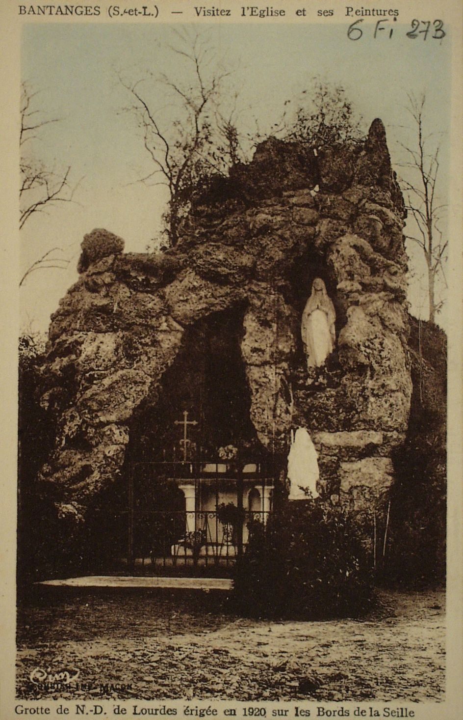 Bantanges. Visitez l'église et ses peintures. Grotte N-D de Lourdes érigée en 1920, sur les bords de la Seille.