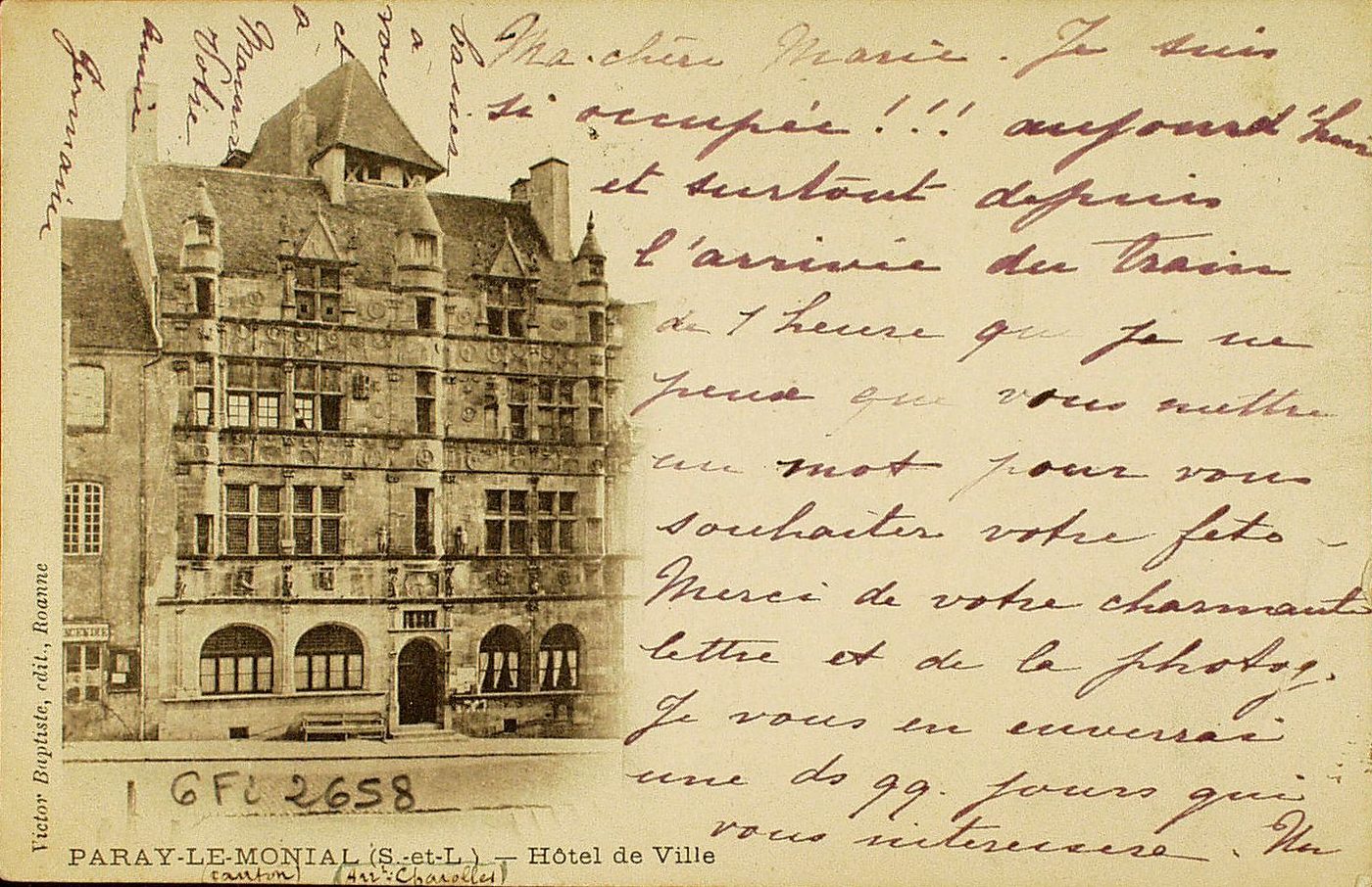 Paray-le-Monial. Hôtel de ville.
