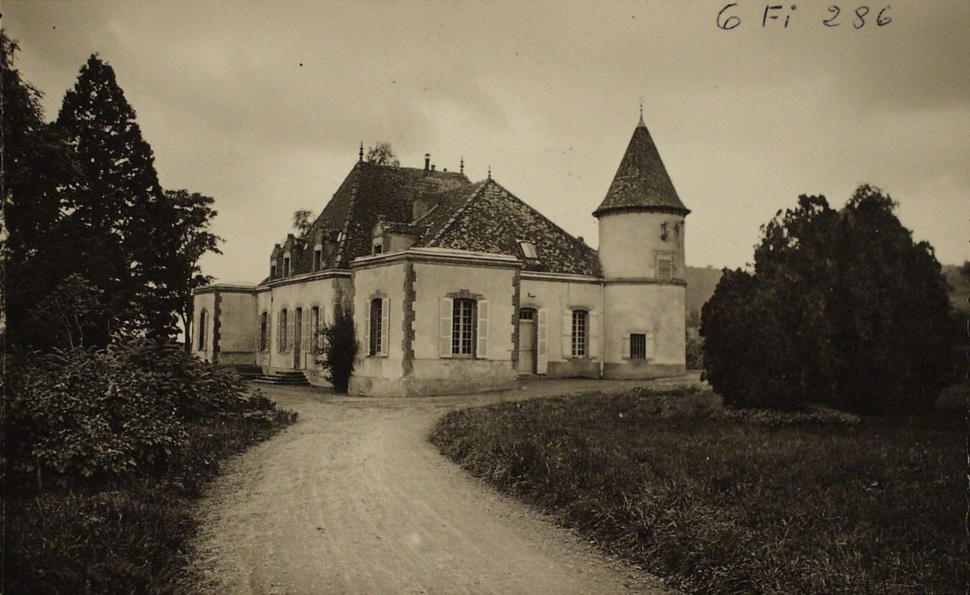 Barnay. Le château.