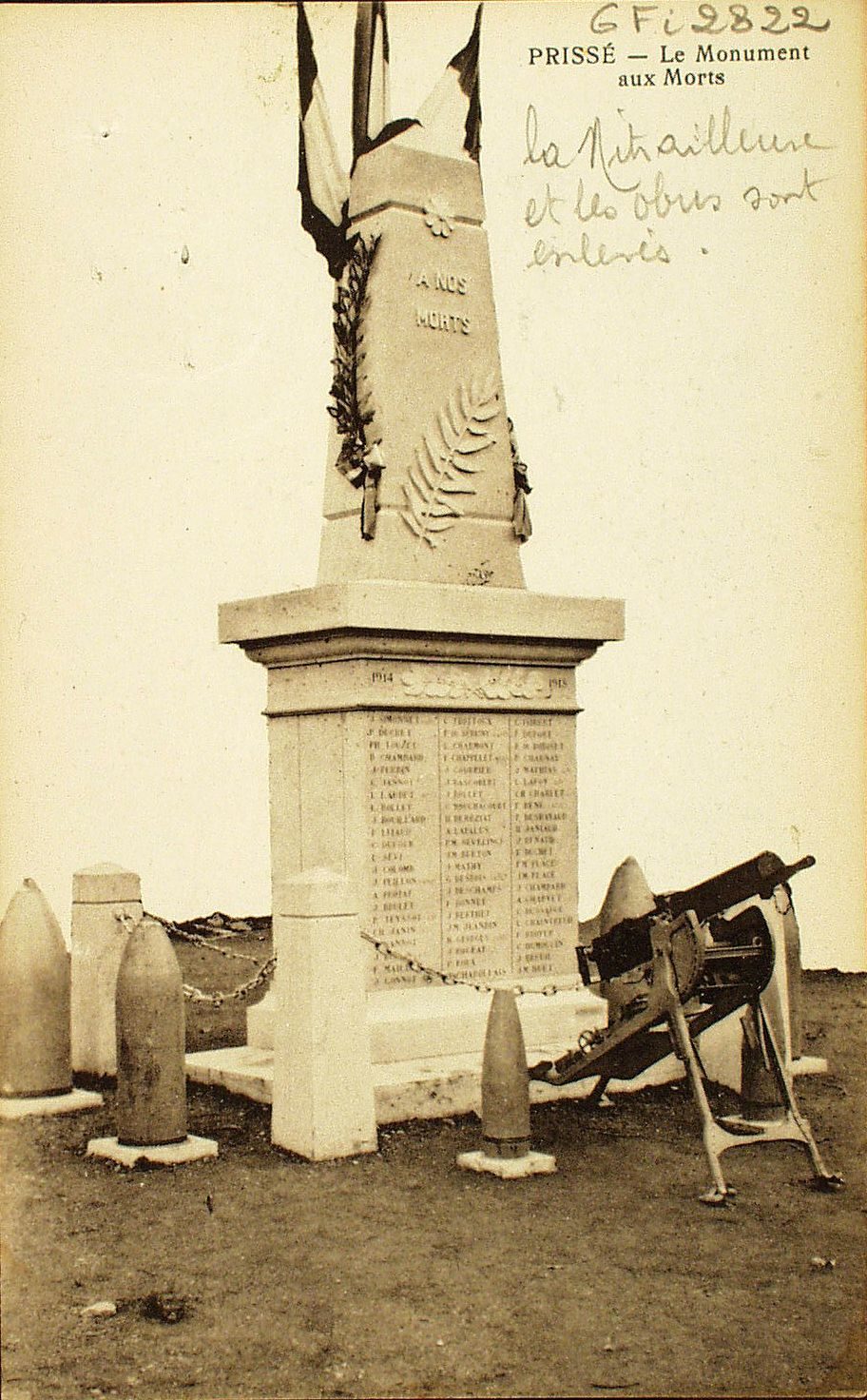 Prissé. Le monument aux morts.