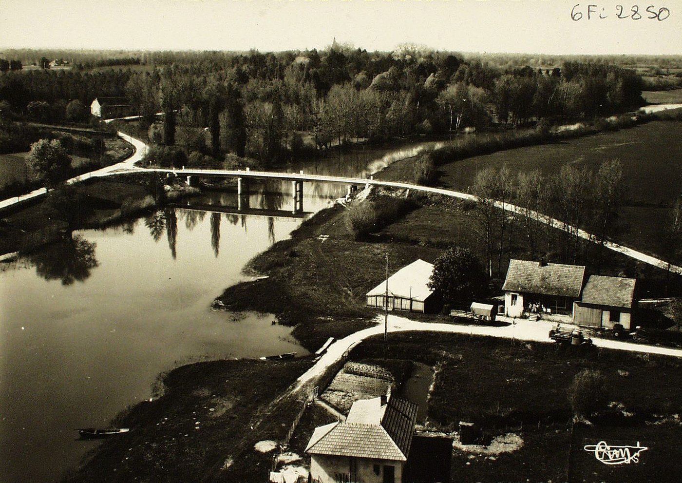 Rancy. Pont de Chevreuse sur la Seille. Vue aérienne.