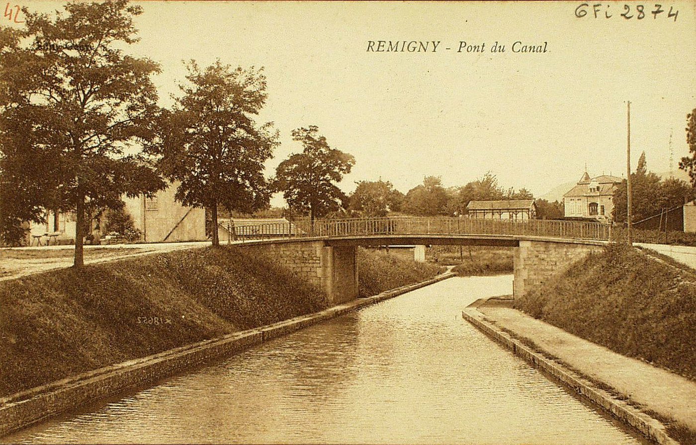 Remigny. Pont du Canal.