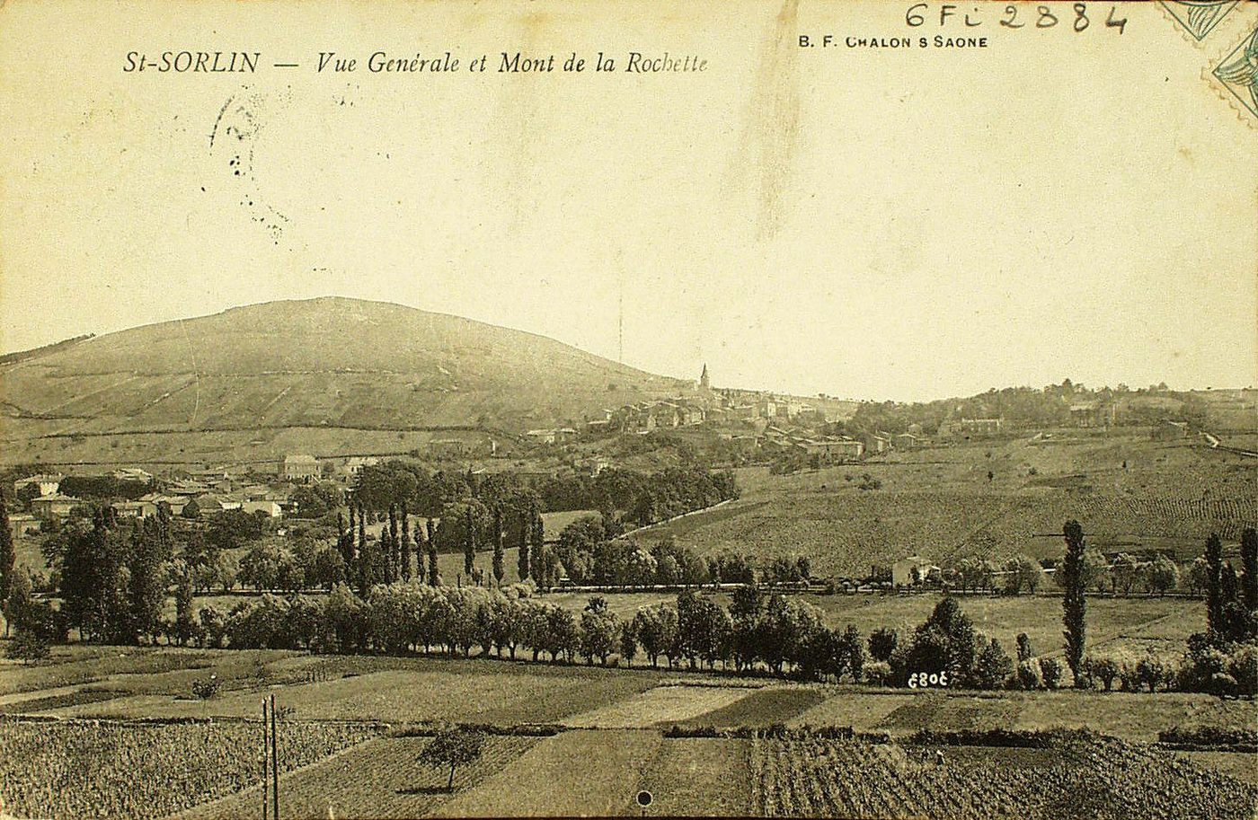 Saint-Sorlin. Vue générale et mont de la Rochette.