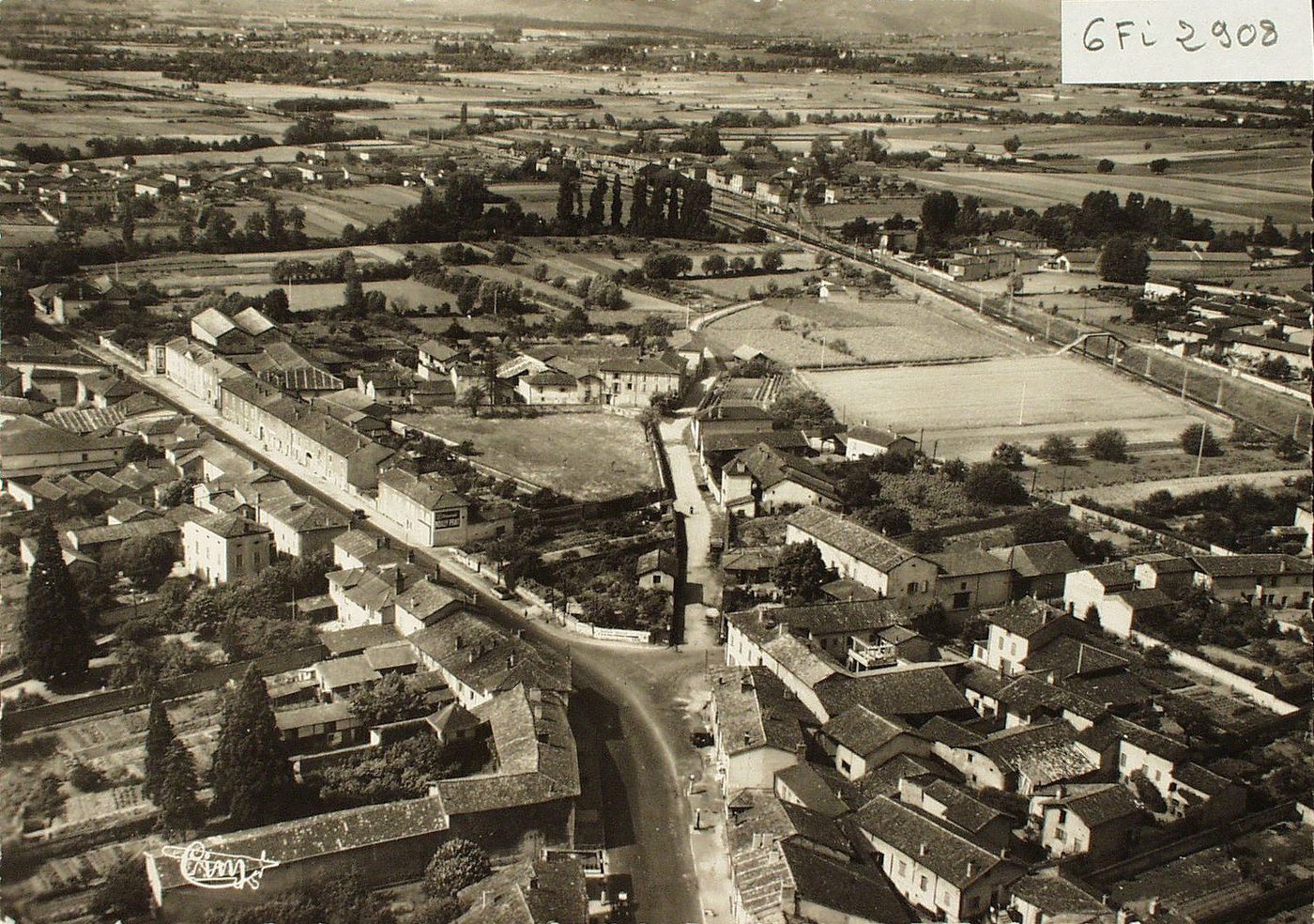 Romanèche-Thorins. Vue aérienne.