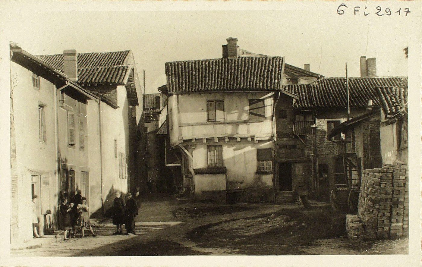 Romenay. Vieux quartier.