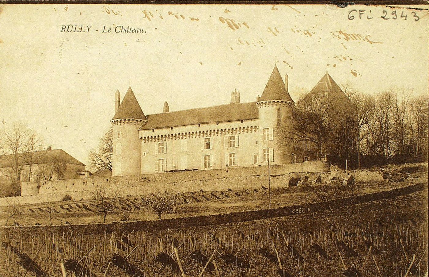 Rully. Le château.