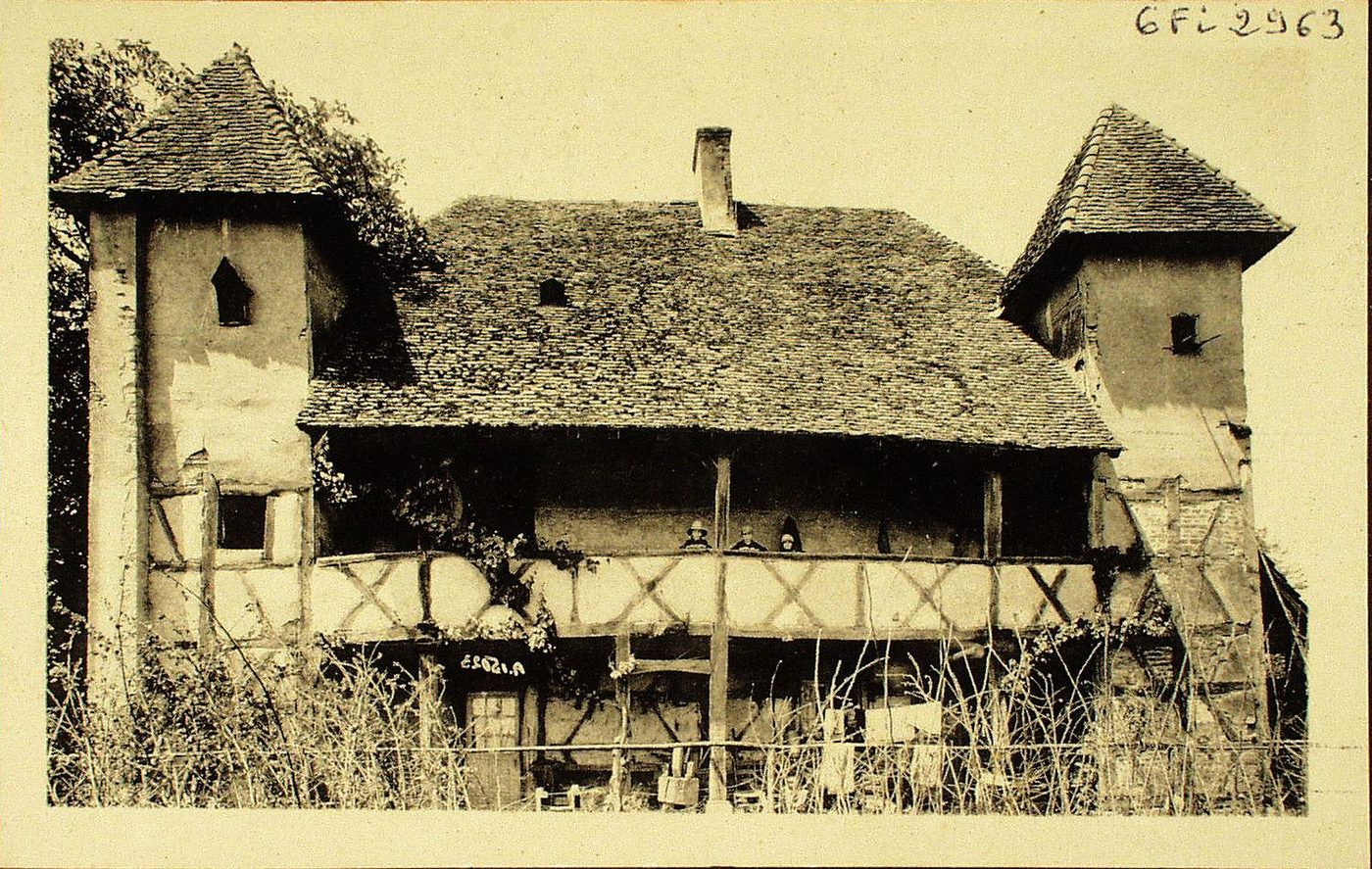 Sagy. Vieille maison du XVIIe s.