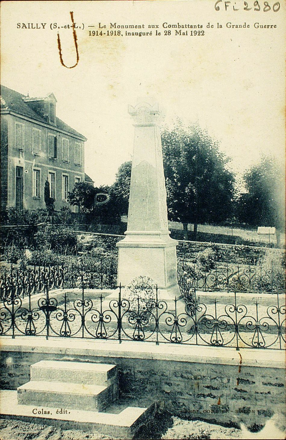 Sailly. Le monument aux combattants de la grande guerre 1914-1918, inauguré le 28 mai 1922.