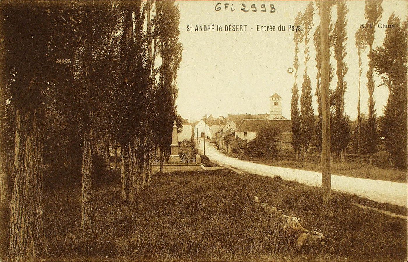 Saint-André-le-Désert. Entrée du pays.